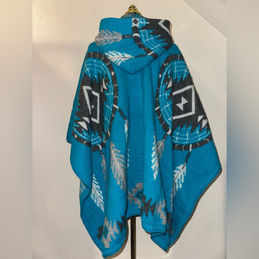 Blue Geometric Patterned Poncho - image 3